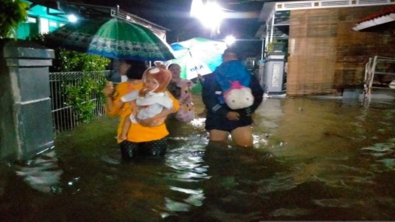 Diguyur Hujan Deras, Sejumlah Daerah di Batang Dilanda Banjir dan Longsor 