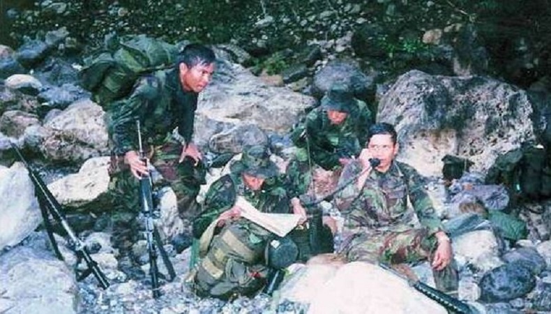  Tak Patuhi Perintah, Letnan TNI Ini Dilucuti Tak Boleh Bawa Senjata di Daerah Musuh  