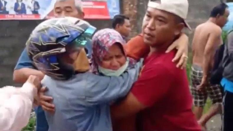 Seorang Siswi SMA di Blora Tewas Kecelakaan, Ibu Korban Menangis Histeris 