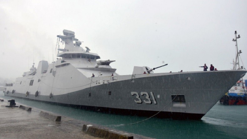 Kapal Perang TNI AL RE Martadinata-331 Hari Ini Tiba di Perairan Visakhapatnam India