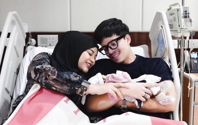 Atta Halilintar Cerita saat Azani Baby A, Bibir Bergetar hingga Lupa Urutan 