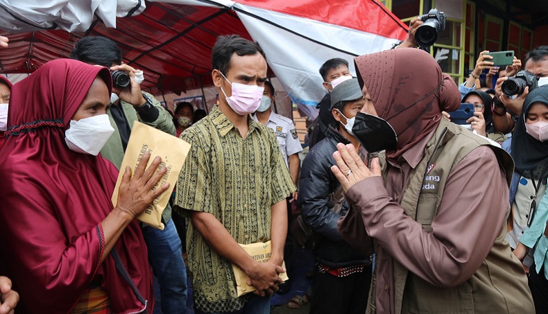 Mensos Risma Minta Warga Pasaman Barat Tanggap Bencana
