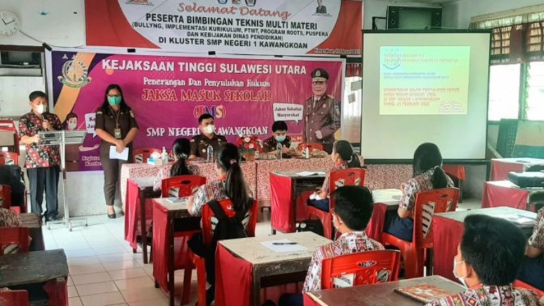 Kejati Sulut Ajak Siswa Bijak Gunakan Media Sosial