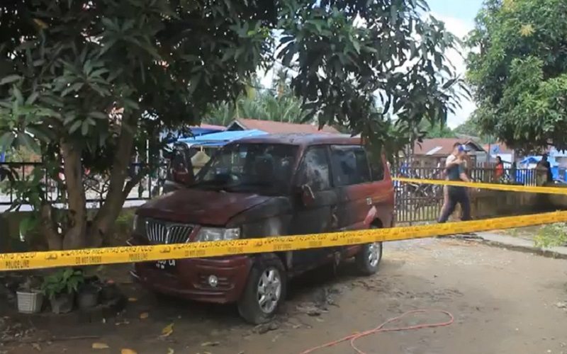 Mobil Ketua Karang Taruna di Labusel Diduga Dibakar Orang Tak Dikenal
