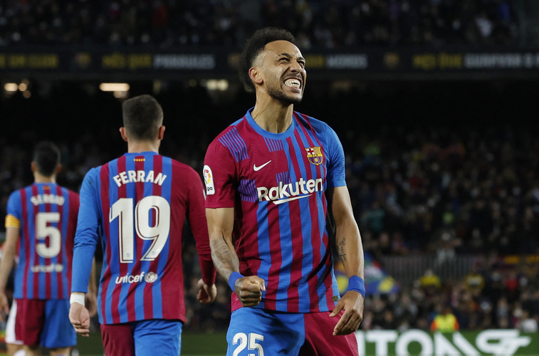 Aubameyang Selangkah Lagi ke Chelsea, Barcelona Dapatkan Marcos Alonso