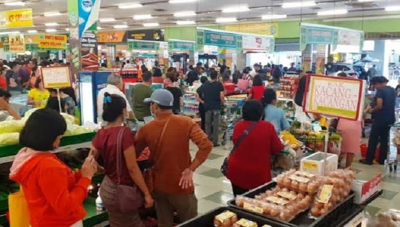 Jelang Nyepi, Pusat Perbelanjaan di Denpasar Bali Diserbu Warga 
