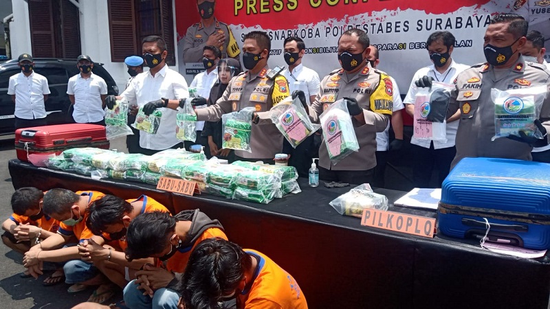 Polisi Gagalkan Peredaran 46,6 Kilogram Sabu di Surabaya, 5 Pelaku Ditangkap 
