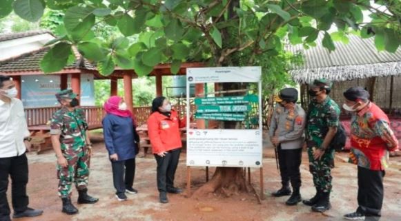 Dibonceng Khofifah, Ketua DPR Puan Maharani Takjub dengan Pulau Oksigen di Sumenep