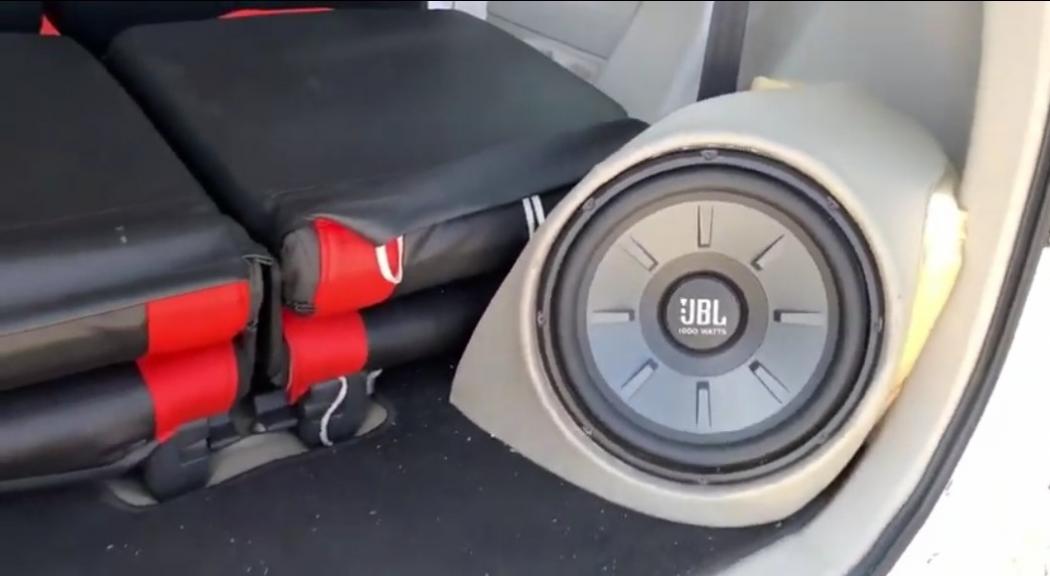Cara Pasang Speaker Bass di Mobil, Bikin Suara Audio Makin Enak