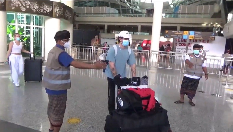 Peraturan Baru Terbang ke Bali, Penumpang Belum Booster Wajib Tes PCR