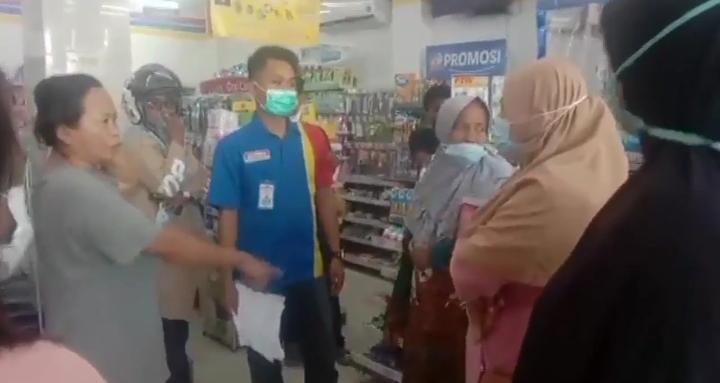 Krisis Minyak Goreng di Palopo Bikin Ibu-Ibu Adu Mulut dengan Pegawai Swalayan