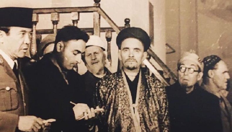 Kisah Soekarno Minta Izin Shalat di Tengah Rapat Bikin Warga Rusia Ini Kagum