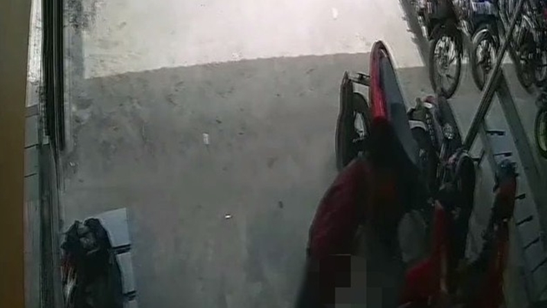 Pria di Kotim Pamerkan Kemaluan, Aksinya Terekam CCTV