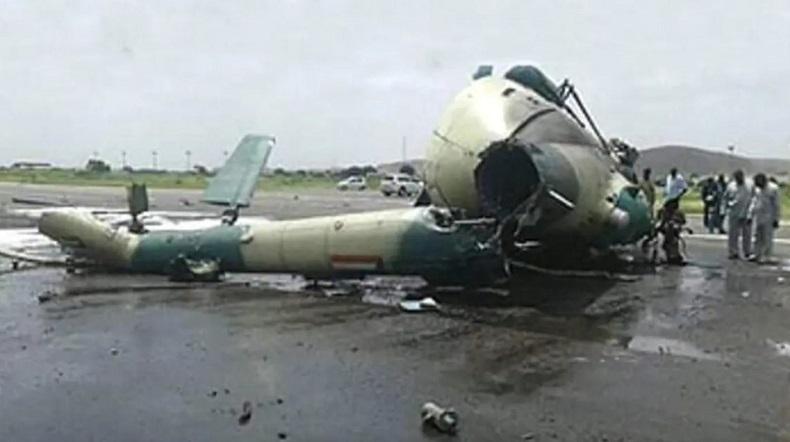 Pesawat Militer Jatuh di Pusat Kota, 2 Pilot Selamat