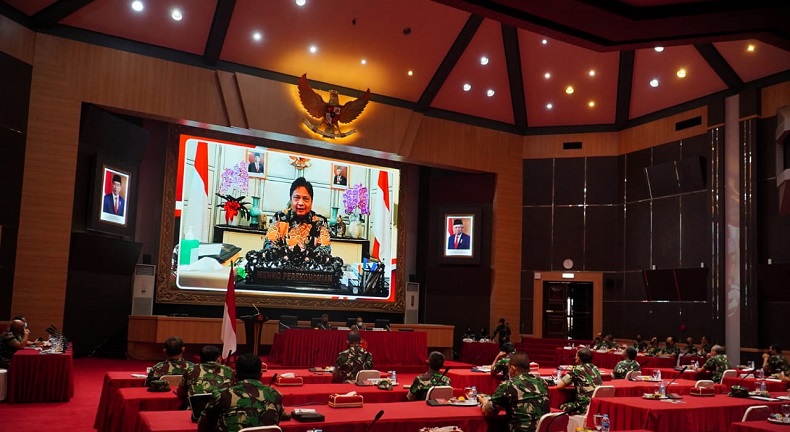Menko Airlangga: TNI sebagai Komponen Bangsa Dibutuhkan untuk Dukung Kebijakan Pemerintah saat Pandemi
