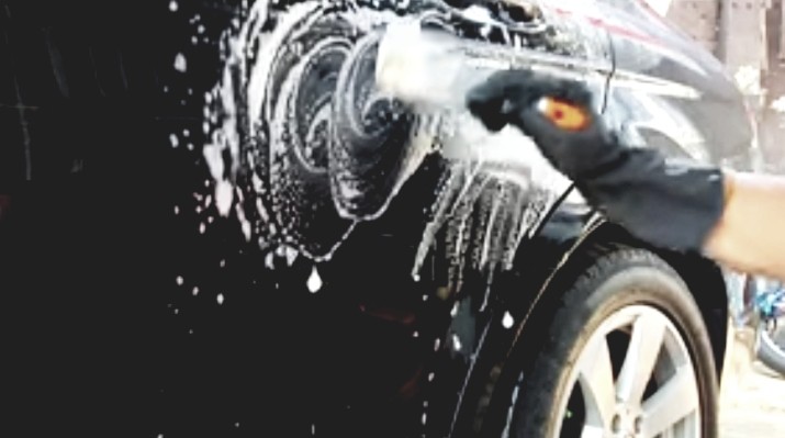 Cara Menghilangkan Swirl di Mobil Hitam, Gunakan Bahan Ini agar Kembali Kinclong