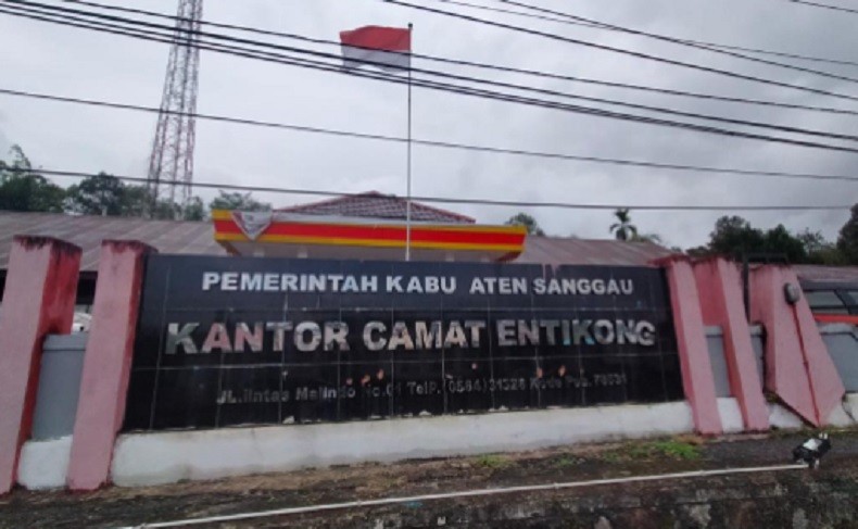 3 Hari jemput Bola di Entikong, Dukcapil Terbitkan 1.222 Dokumen Kependudukan