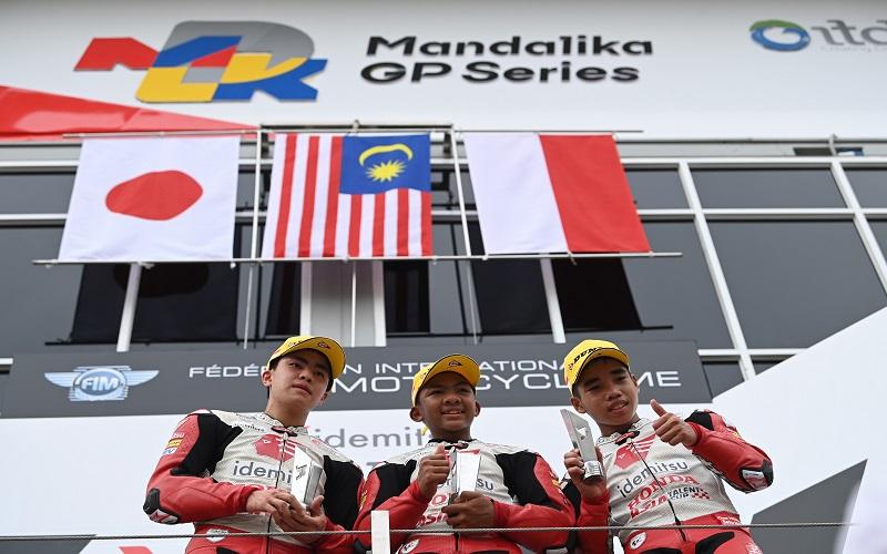 Pembalap Viral yang Lafalkan Alquran di Sirkuit Mandalika Finish Ketiga, Merah Putih Berkibar