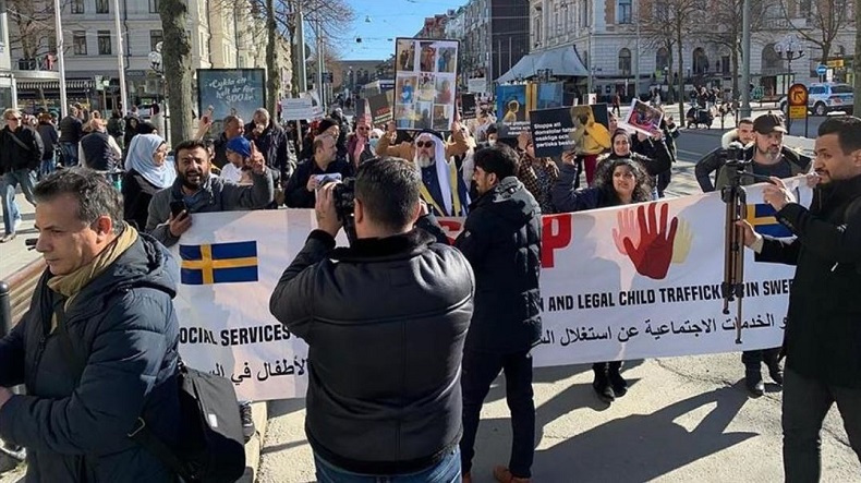 Anak-anak Keluarga Imigran Muslim di Swedia Diambil Paksa, Layanan Sosial Negara Diprotes