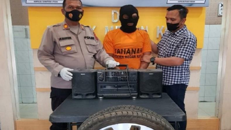 Sempat Kabur ke Loteng Warga, Spesialis Maling Ban Mobil di Medan Ditangkap 