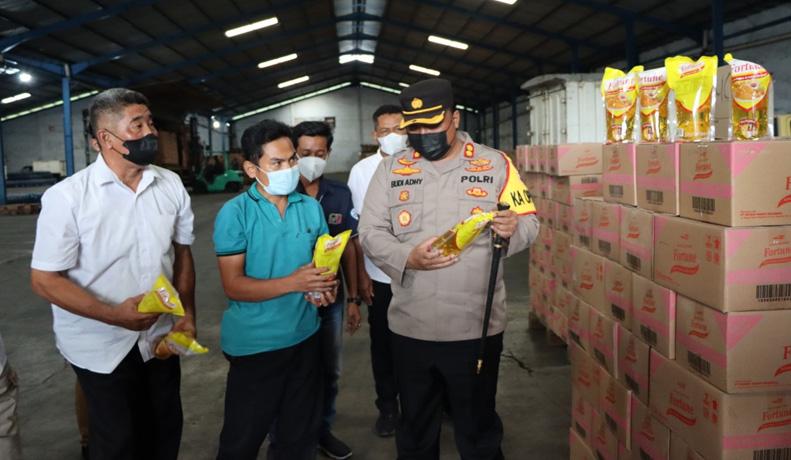 Kapolres Demak Pimpin Sidak Stok Minyak Goreng di Pasar Tradisional, Ini Temuannya