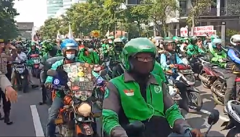 Tarif Ojol Naik, DPR Ingatkan Pelayanan dan Jaminan Keselamatan Juga Ditingkatkan