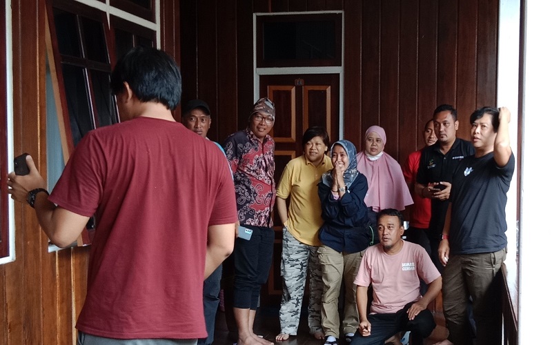 Tim Kemensos sempat Hilang Kontak 12 Jam Ditemukan, Risma Langsung Video Call