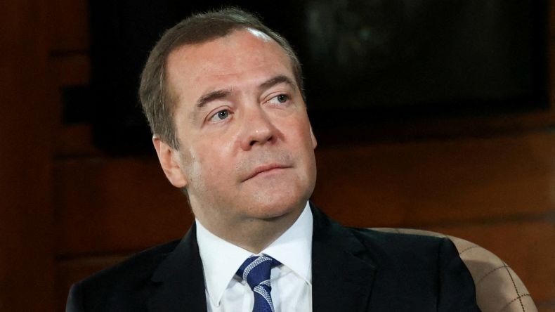 Gawat! Mantan Presiden Rusia Sebut Dunia di Ambang Perang, Singgung Nuklir