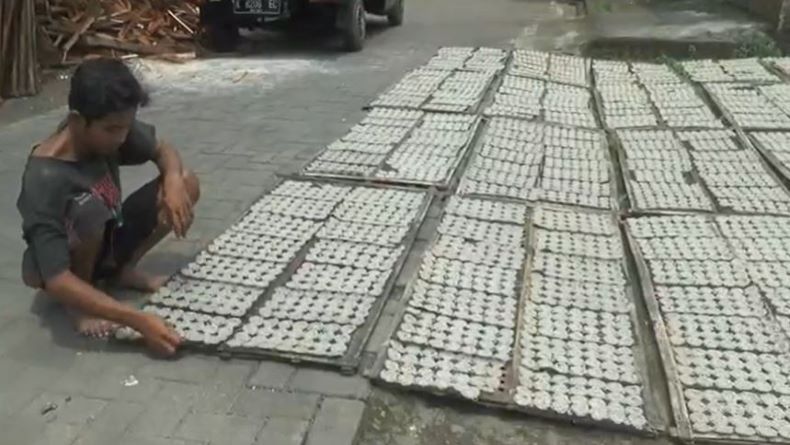 Minyak Goreng Curah Langka, Perajin Kerupuk di Jepara Terancam Gulung Tikar 