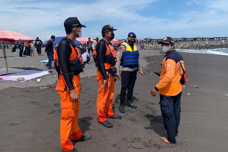 2 Wisatawan Pantai Glagah Hilang Tenggelam, Korban Kakak Beradik