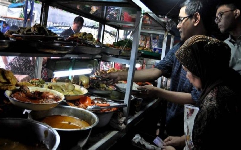 PPKM Jawa Bali Masih Berlaku, Rumah Makan Boleh Buka hingga Pukul 02.00 Dini Hari