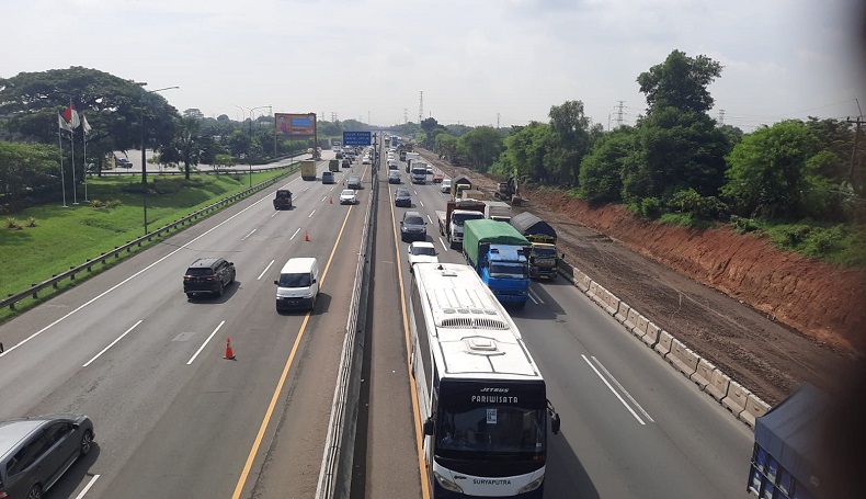 Tol Cikampek Karawang Macet Parah, Begini Penjelasan Jasa Marga 