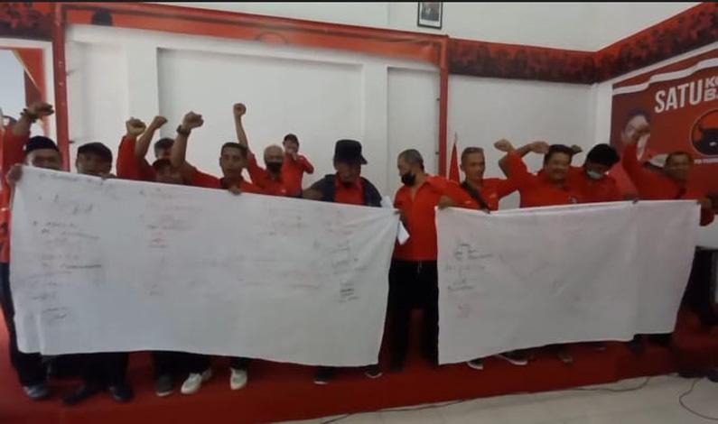 Mosi Tak Percaya, Puluhan Kader 23 PAC Tuntut Ketua DPC PDIP Kebumen Dipecat