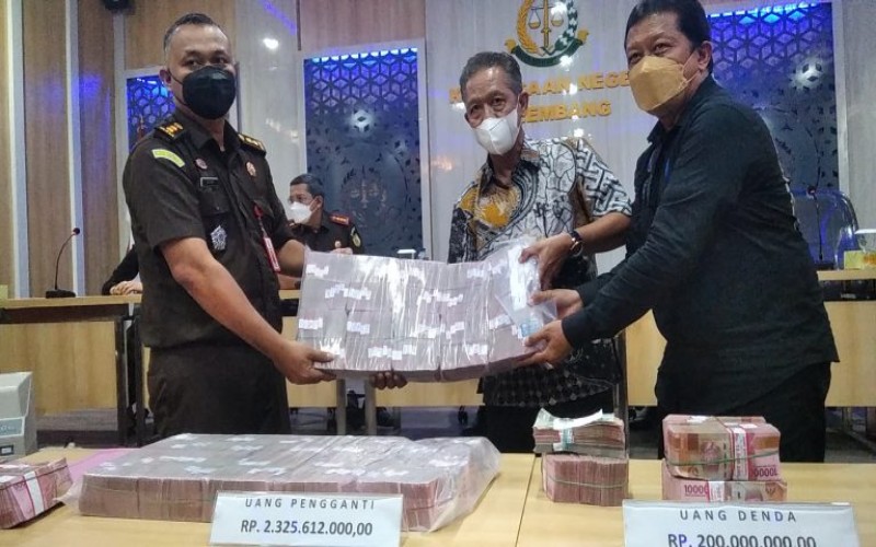 Mantan Bupati Muara Enim Bayar Uang Pengganti Rp2,3 Miliar