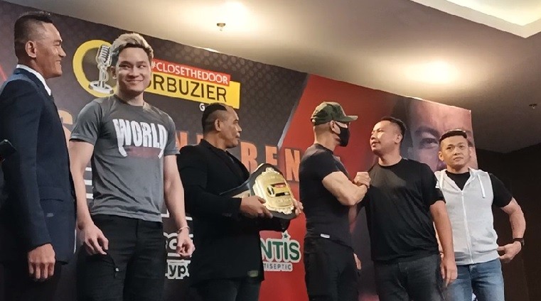 Deddy Corbuzier Siap Hajar Vicky Prasetyo kalau Azka Kalah
