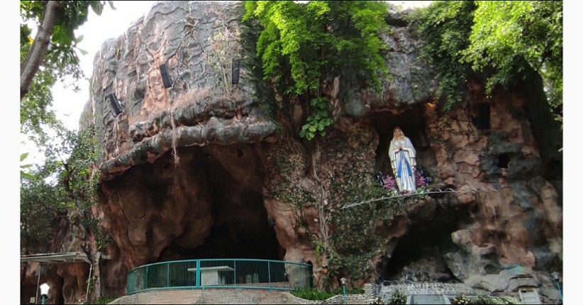 Pilihan Wisata Religi Gua Maria di Pulau Jawa