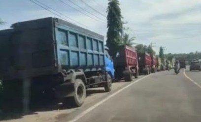 Solar Langka, Sopir Truk Antre 4 Hari di SPBU