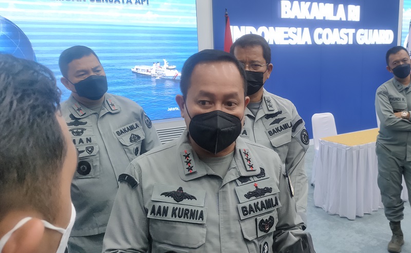 Geledah Kapal Tak Terurus di Ambon, Bakamla Malah Temukan Senjata Api Ilegal