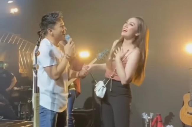 Video Mesra Ariel NOAH dan Celine Evangelista Pegangan Tangan Bikin Heboh, Netizen: Meresahkan! 