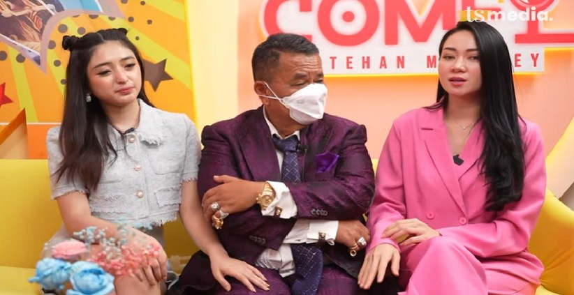 Kisah Gadis Penjual Madu Jadi Asisten Pribadi Ke-3 Hotman Paris, Bodynya Bohay Banget!
