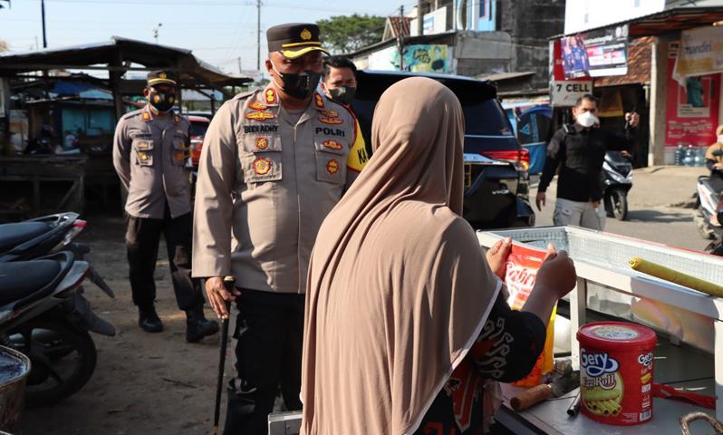  Pengiriman Minyak Goreng Curah ke Pasar Demak Tersendat, Polisi Turun Tangan