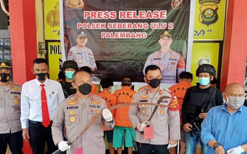 Gawat, Remaja Palembang Ini Sisihkan Uang Jajan untuk Pesan Senjata Tawuran
