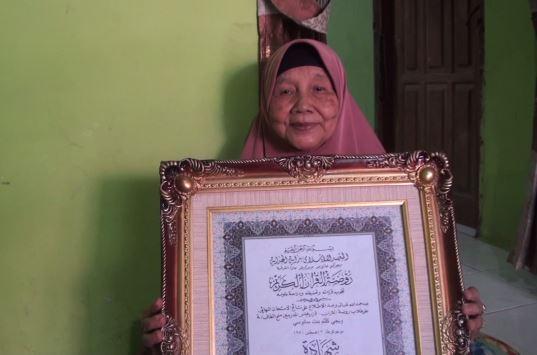 Masyaallah, Nenek 72 Tahun di Mojokerto Hafal Alquran 30 Juz