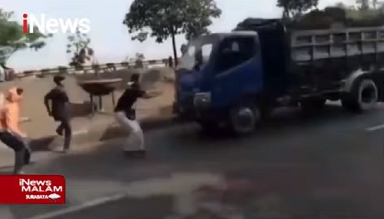 Konten Cegat Truk Telan Korban, Remaja Tangerang Terluka Dirawat di Rumah Sakit