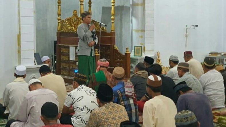 Polisi Safari Ramadan di Masjid Al Anshar Lirung Kepulauan Talaud