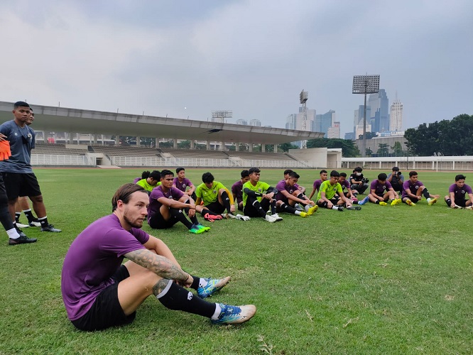 Salut! Marc Klok Pilih Ikut Puasa saat Latihan Timnas Indonesia U-23, Ini Alasannya