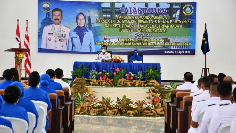 Pangkoarmada II Minta Prajurit Lantamal VIII Jaga Nama Baik TNI AL