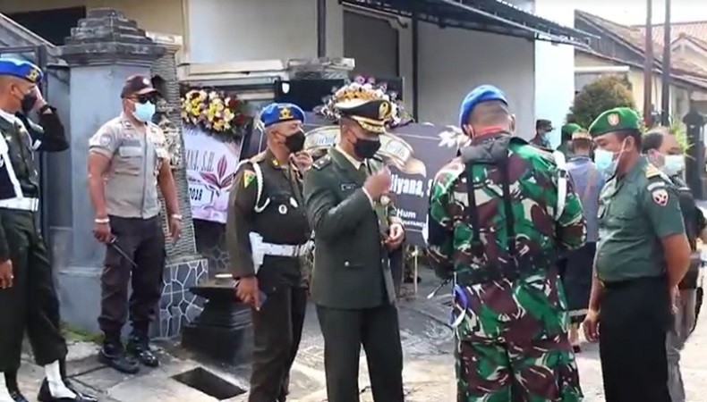 Meninggal saat Kawal Jenderal Dudung, Letda I Kadek Suhardiyana Dimakamkan di Denpasar