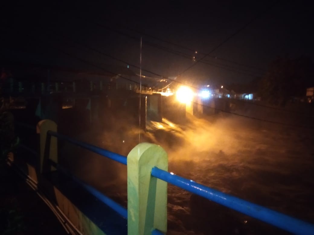 Puncak Bogor Diguyur Hujan, Bendung Katulampa Naik Siaga 3
