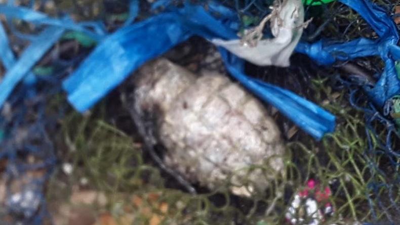 Mataram Gempar, Warga Lagi Ngabuburit Temukan Benda Mirip Granat Nanas